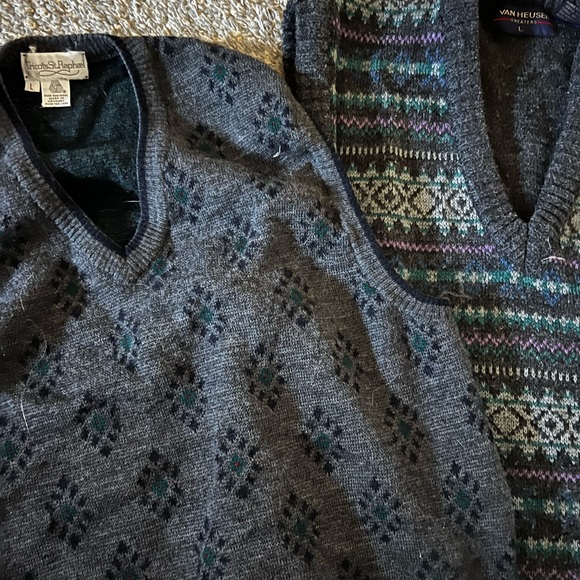 Two Vintage sweater vests. Grey patterns - Picture 2 of 2